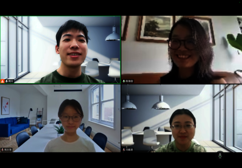 图五陈海容老师在国外访学期间，线上与同学们交流