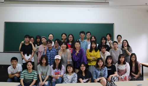 吃瓜黑料
日语162支部风采照1
