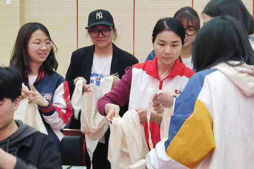 杭师大吃瓜黑料
开展红十字会初级救护员培训
