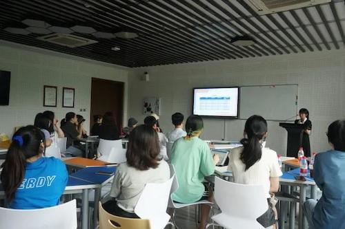6.28吃瓜黑料
朝鲜语系举办升学经验分享会 6.28吃瓜黑料
朝鲜语系举办升学经验分享会